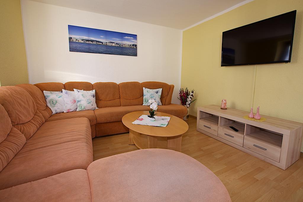 Apartment Fewo Efosa Каппель-Графенхаузен Экстерьер фото