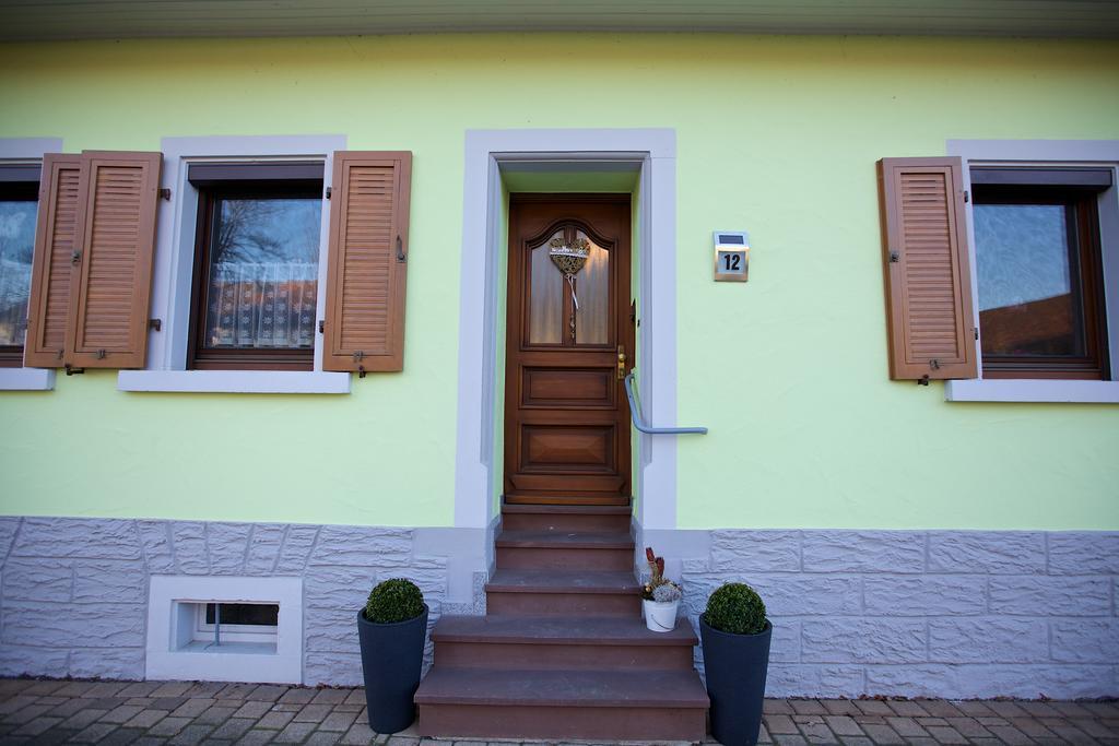 Apartment Fewo Efosa Каппель-Графенхаузен Экстерьер фото